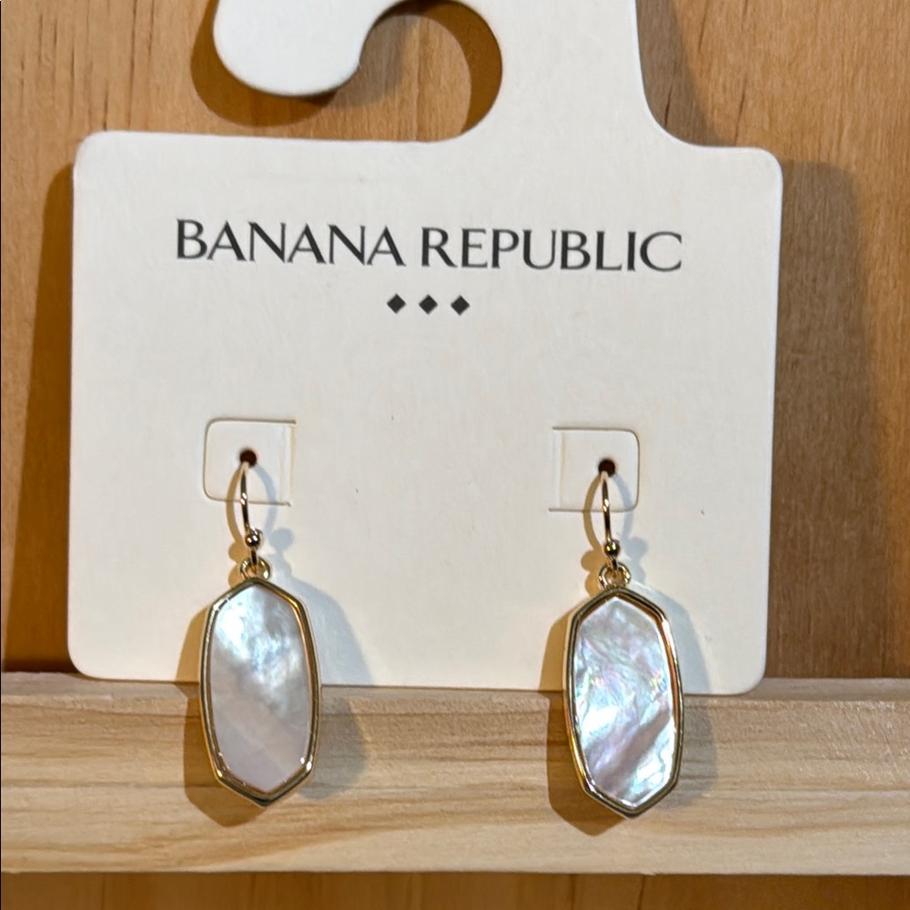 Banana Republic Gold and White‎ Earrings